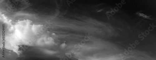 panorama-biala-chmura-i-czern
