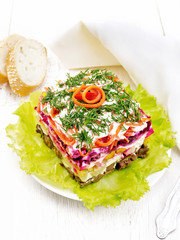 Poster - Salad with beef and vegetables on wooden table