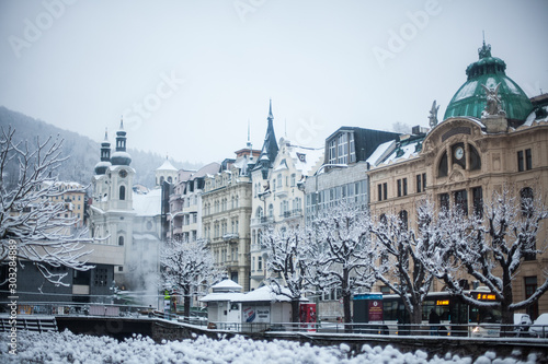 Cuadros en Lienzo World-famous for its mineral springs, the town of Karlovy Vary (Karlsbad) was fo