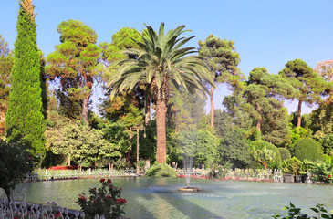 Sticker - Pool with fountain in Eram Botanical garden in Shiraz, Iran