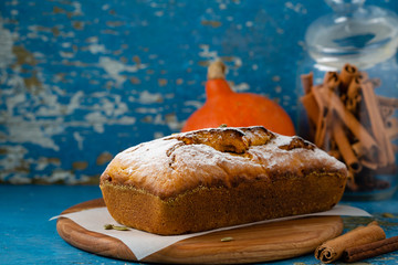 Canvas Print - Tasty and spice pumpkin bread close-up