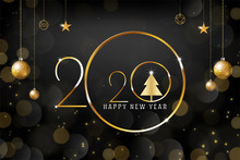 Happy New Year 2020 - Black Gradient Background With Luxury Gold Text. Decor By Gold Christmas Ball, Bokeh Shining, Glowing And Glitter. Use For Poster, Banner, Celebrate Card - Illustration Vector