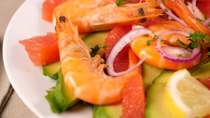 Wall Mural - shrimp salad with grapefruit, onion and avocado