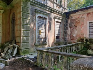 Wall Mural - Old abandoned ruined castle 