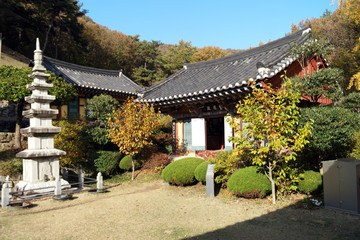 Wall Mural - Sungnimsa Buddhist Temple of South Korea