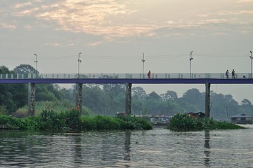 Canvas Print - bridge over the river