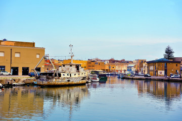 Wall Mural - boats in the mazaro river, mazara del vallo sicily