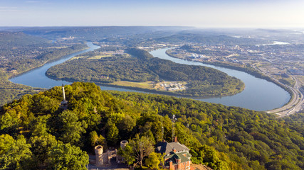 Wall Mural - View of Chattanooga and the Tennessee Riverfrom Lookout Mountain