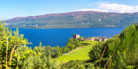 Wall Mural - Urquhart Castle along Loch Ness lake