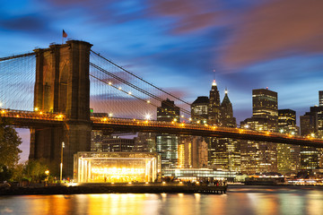 Wall Mural - New York City Manhattan Downtown with Brooklyn Bridge at Dusk