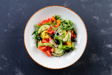 Canvas Print - vegetarian fresh vegetable salad