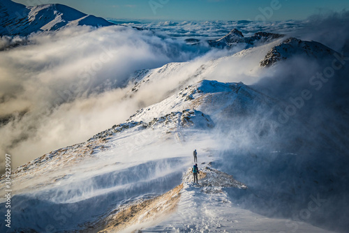 Plakaty Giewont  tatry-widok-na-giewont-halny-wiatr