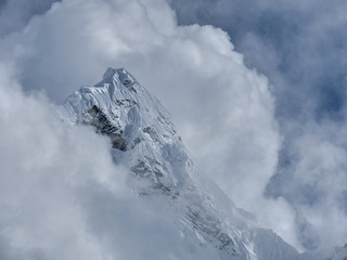  mount Ama Dablam , Khumbu valley, Sagarmatha national park, Everest area, Nepal, tracking way to mount Everest