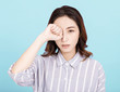 © Tom Wang - closeup Tired and sleepy young woman