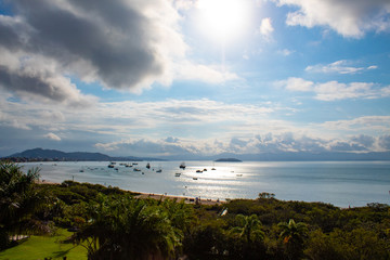 Wall Mural - Florianopolis Céu azul entre nuvens na praia de Cachoeira do Bom Jesus, Florianópolis - Santa Catarina, Brasil