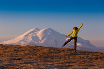 A woman on the Bermamyt plateau, Elbrus