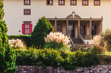 Wall Mural - Detail of beautiful Artimino villa medici facade with beautiful garden