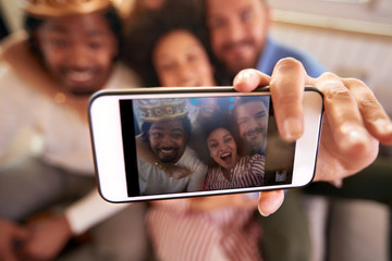 Poster - Group of people making selfie