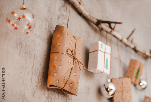 Gifts Packed With Kraft Paper, How To Stick Decorations Concrete Walls