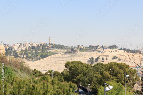 Cuadros en Lienzo Panorama of east Jerusalem with Mount of Olives, Israel