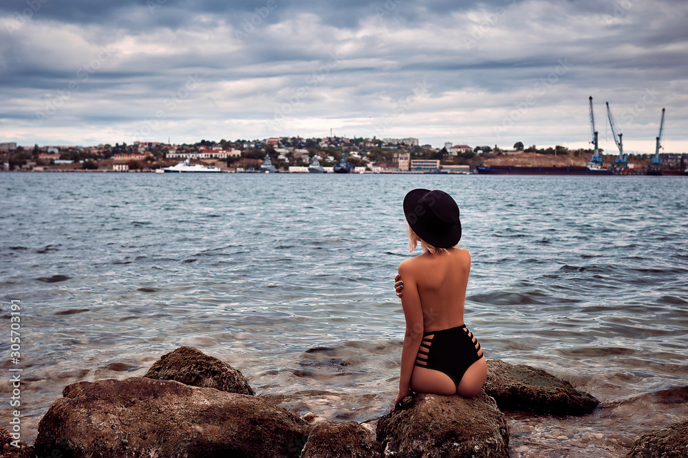 Hot Sexy Young Blondes Hot Sexy Young Blondes