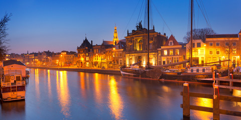 Wall Mural - City of Haarlem, The Netherlands at night