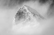 Matterhorn Gipfel bricht durch die Wolken
