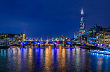 Wall Mural - London, England skyline at night with the Shard, Southwark Bridge and Tower Bridge on Thames river with night lights