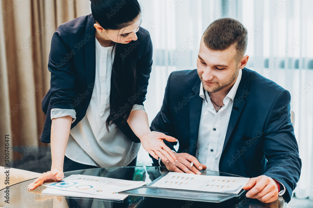 Statistical Assistants