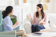 © Prostock-studio - Emotional woman explaining her feelings to psychotherapist