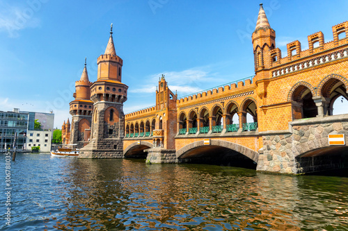 Cuadros en Lienzo Oberbaumbruke bridge in Berlin