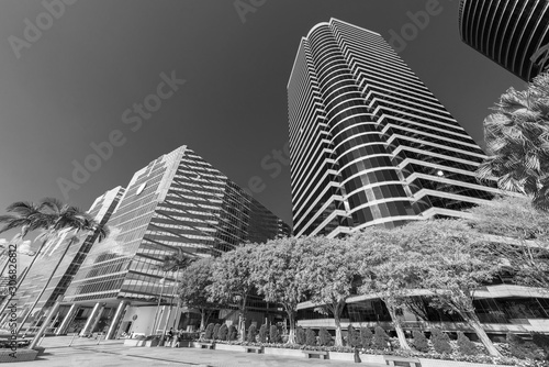 Fotomural High rise office building in midtown of Hong Kong city