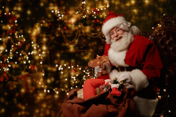 Wall Mural - kind santa with gifts