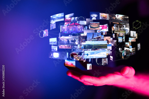 Fotografía Internet broadband and multimedia streaming entertainment