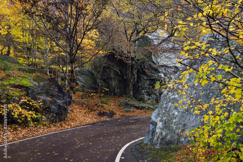 Smugglers' Notch State Park