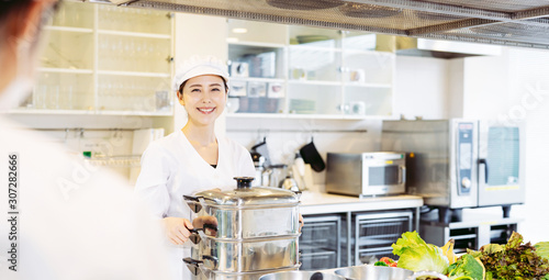 給食センター 厨房 女性調理師 Buy This Stock Photo And Explore Similar Images At Adobe Stock Adobe Stock 給食センター 厨房 女性調理師 Buy This Stock Photo And Explore Similar Images At Adobe Stock Adobe Stock