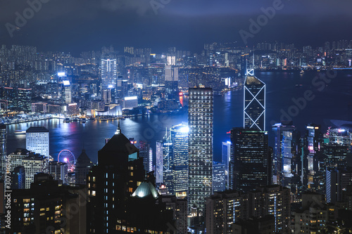 Photo Night Hong Kong view from the Victoria peak hill.
