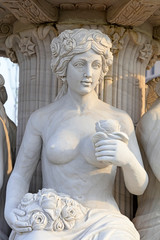 ancient Greek lady was sculptured in the park