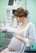 © Ermolaeva Olga - pregnant woman gives birth in hospital