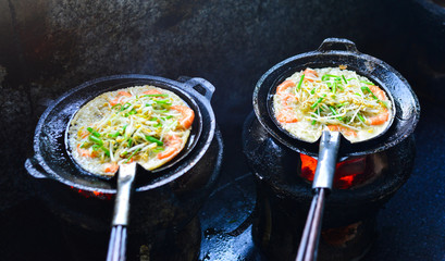 Vietnamese pancake (banh xeo)