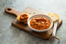 Roasted Pepper Dip With White Bread