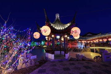 Wall Mural - lanterns in Chinese ancient architecture