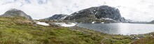 Djupvatnet Und Berglandschaft, Norwegen, Panorama