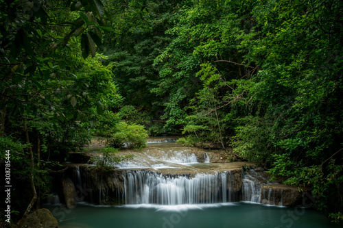 Cuadros en Lienzo Kanchanaburi Jungle Waterfalls and Pristine Phuket Beaches