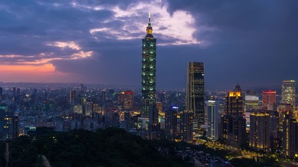 Fototapete - Taiwan skyline, Beautiful cityscape at sunset.