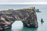 Fototapeta  - Skały w oceanie, most skalny