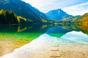 Wall Mural - Beautiful lake in Alps mountains, Austria. Autumn landscape