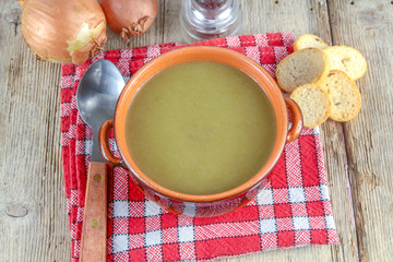 bowl of green vegetable soup