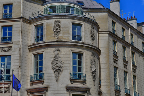 Cuadros en Lienzo Paris; France - april 2 2017 : boulevard des Capucines