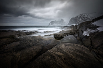 Wall Mural - tugeneset coast stormy